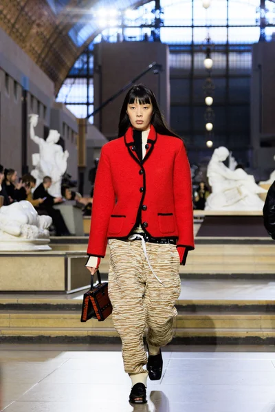 Look 19